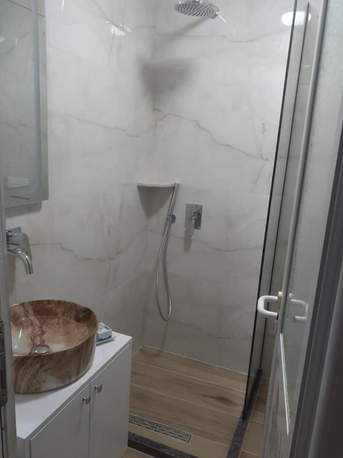 Lovely 1-Bedroom Apartment In Саранде Екстериор снимка